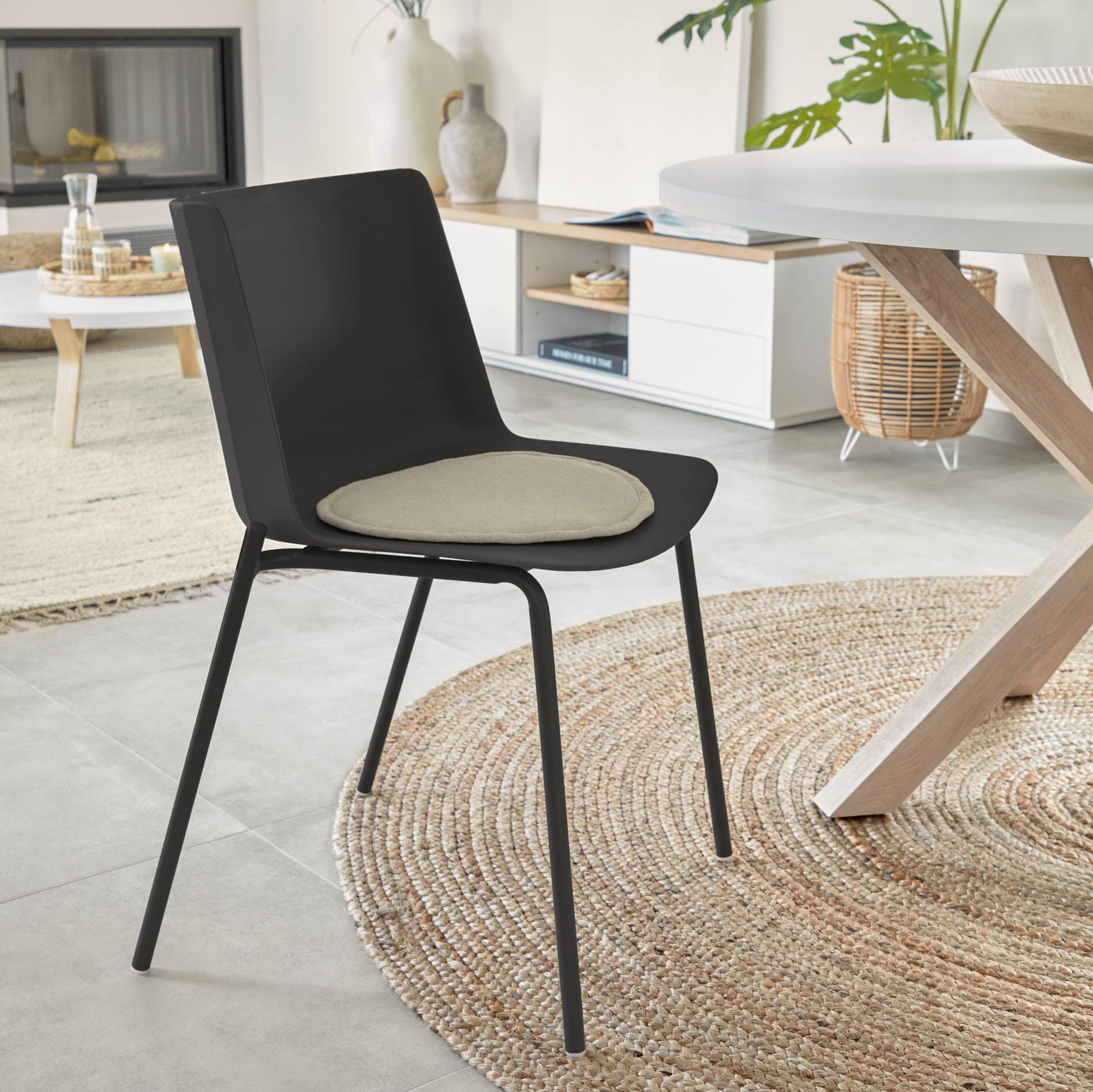 Kave Home Eetkamerstoel 'Hannia', kleur Zwart