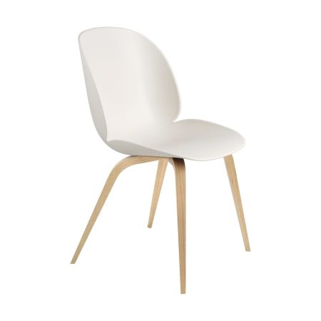 Gubi Beetle eetkamerstoel naturel eiken Alabaster White