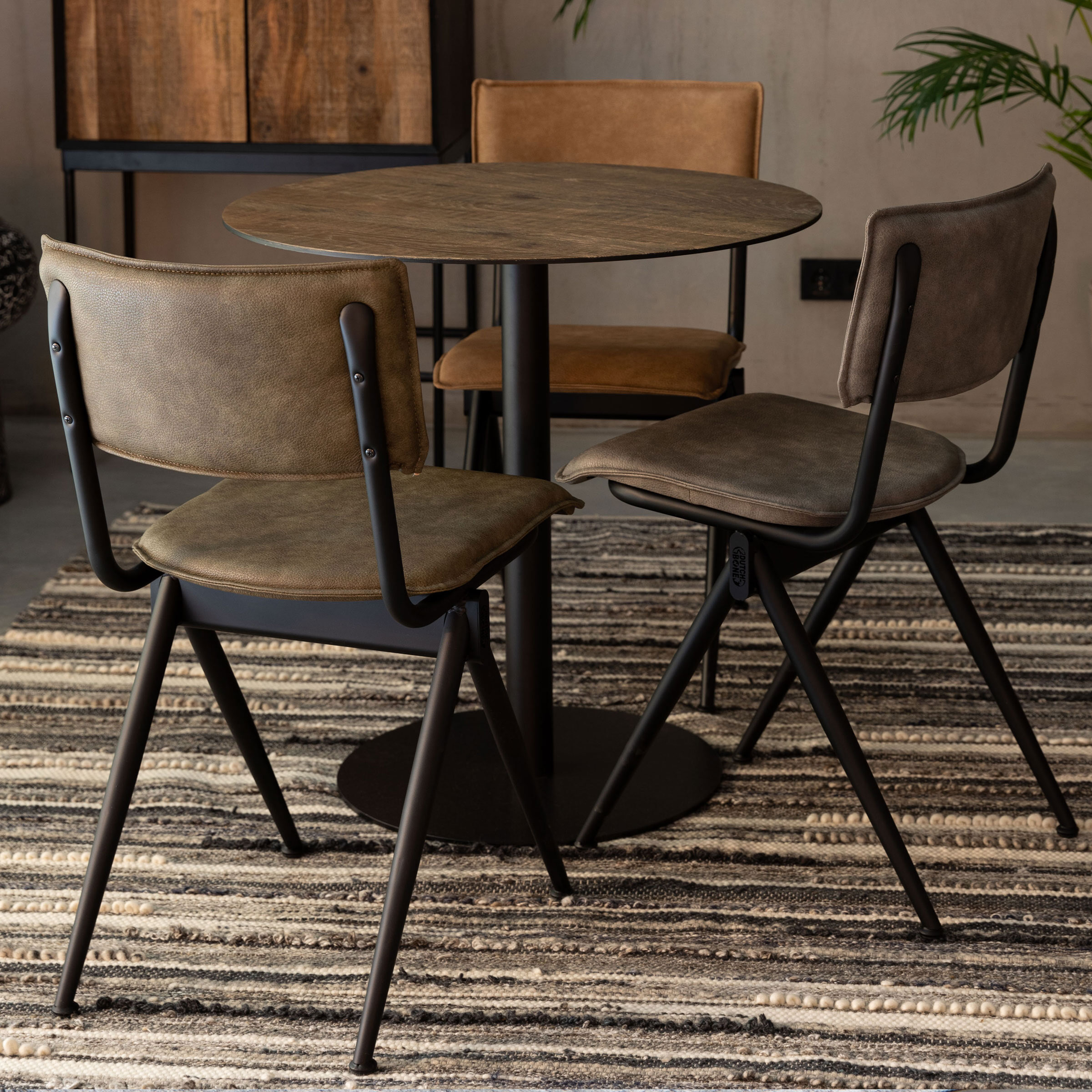 Dutchbone Eetkamerstoel 'Willow' PU, kleur Army